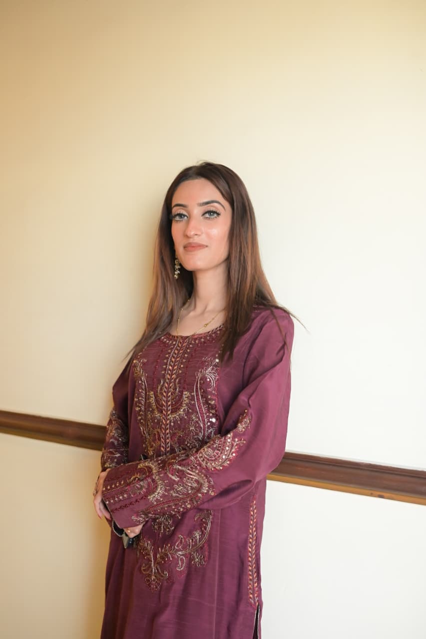 Casual Summer Outfit - Thumbnail 4